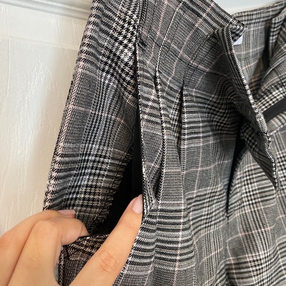 GARAGE Baggy Plaid Trousers - Picture 5 of 6